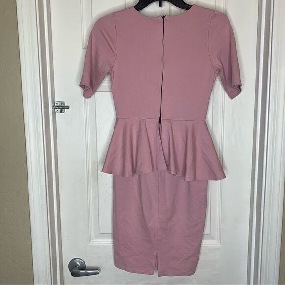 Brigitte Brianna Dusty Mauve Peplum Dress Size Small - Picture 8 of 9